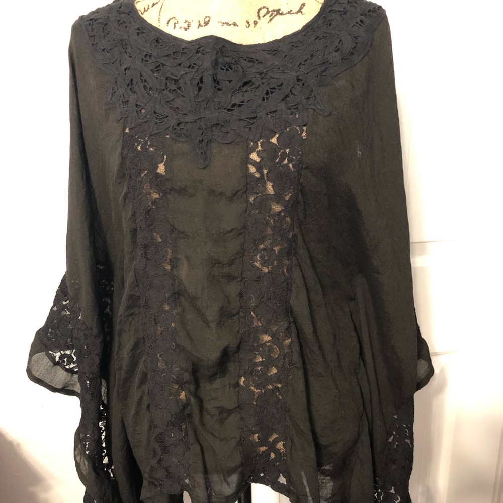 Boutique lace design top